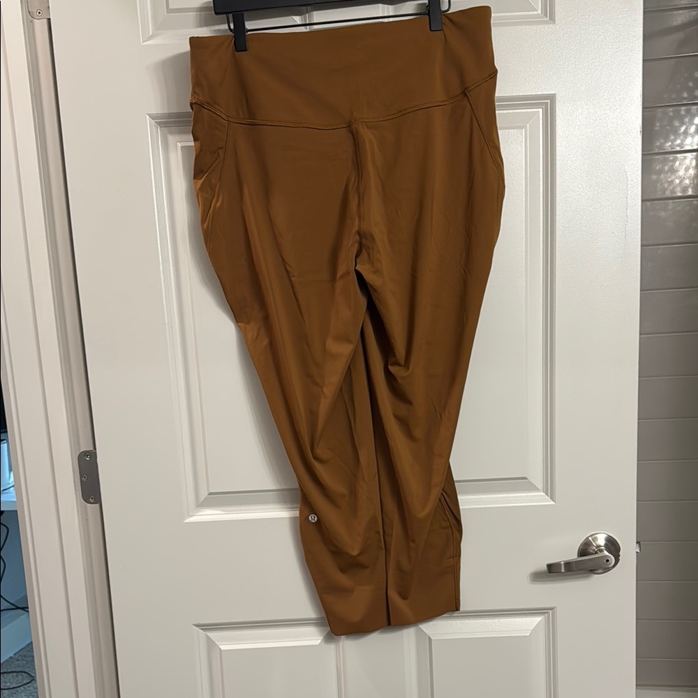 Lululemon leggings size 18